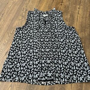 Loft sleeveless blouse